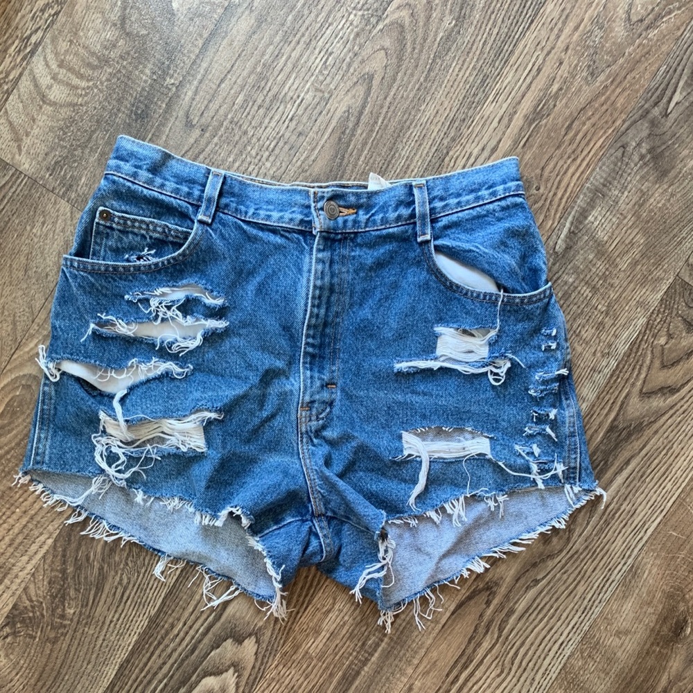 Light Wash Distressed Vintage Shorts